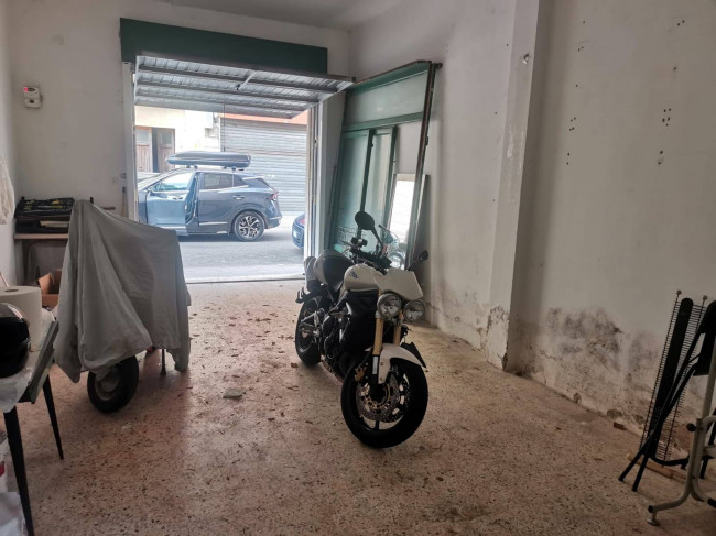 Vai alla scheda: Box / Posto auto Vendita Pontedera